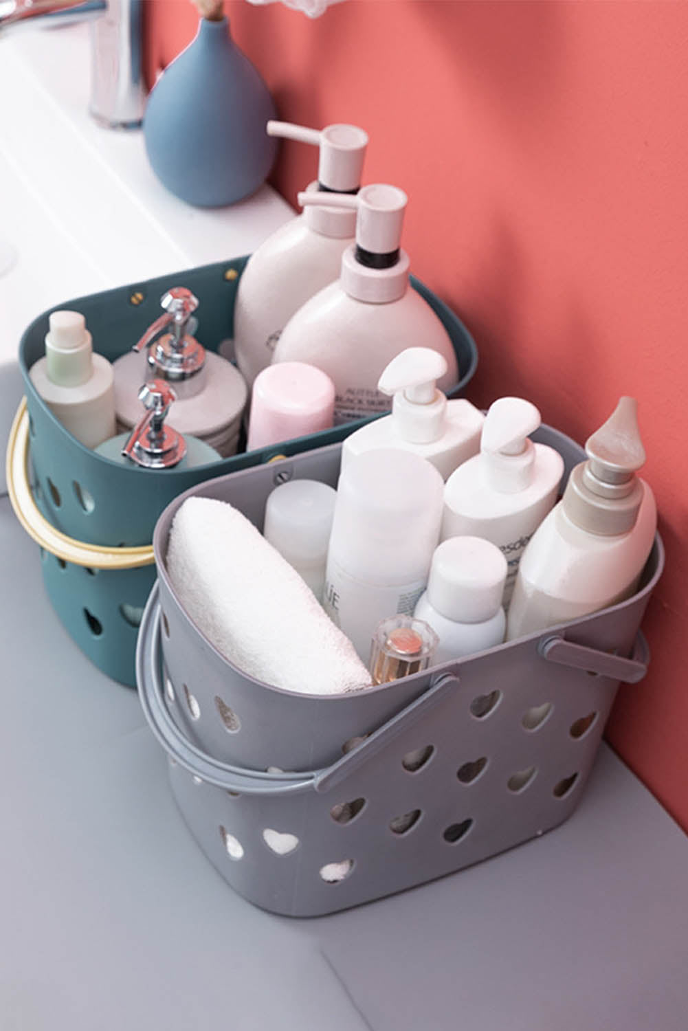 Gray Heart-shape Hollowed Plastic Storage Basket